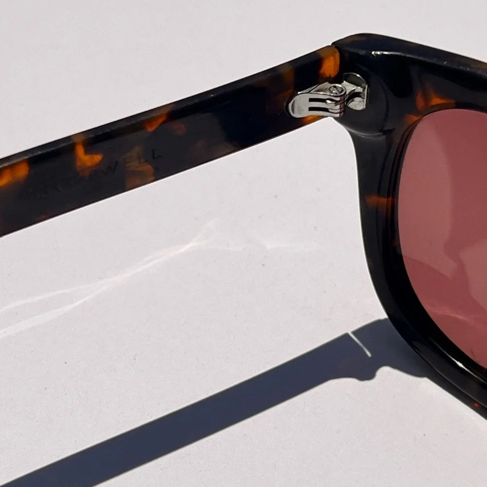 Madewell / Tortoiseshell Women’s Sunglasses with Rose Lenses